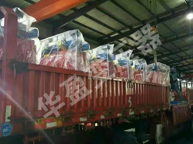 莱芜干式变压器发货现场